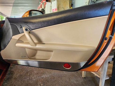 Used 2007 Chevrolet Corvette Convertible w/ Preferred Equipment Group RWD image 18