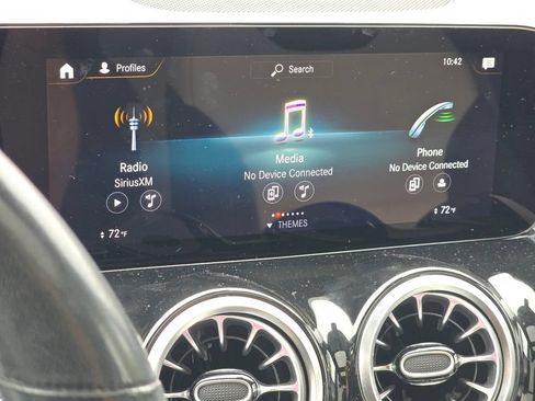 Used 2023 Mercedes-Benz GLB 250 4MATIC image 33