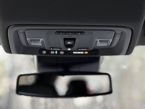 New 2026 GMC Sierra 1500 SLT image 23