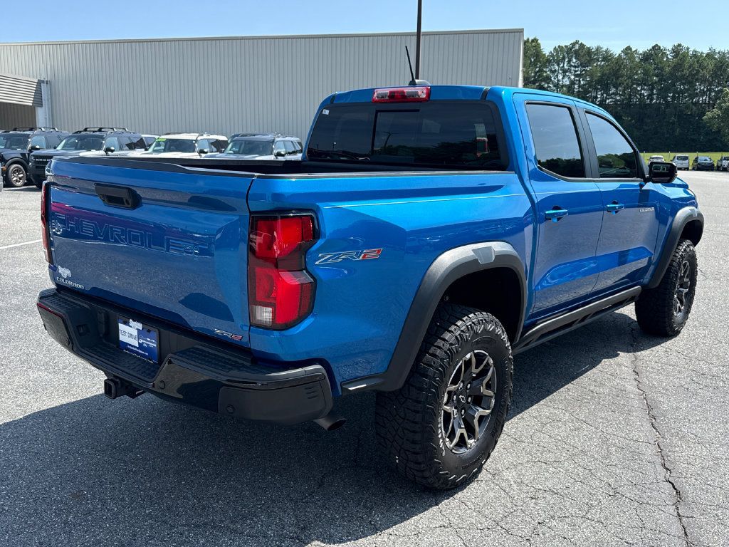 Used 2024 Chevrolet Colorado ZR2 w/ ZR2 Convenience Package III AWD/4WD image 7