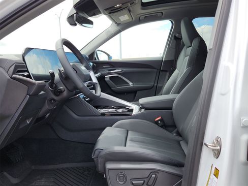 New 2025 Audi Q5 Premium Plus image 16