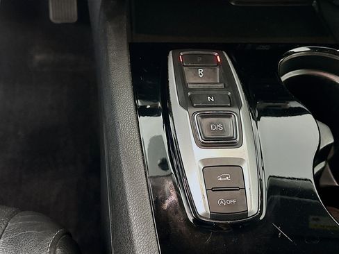 Used 2017 Honda Pilot Elite image 23