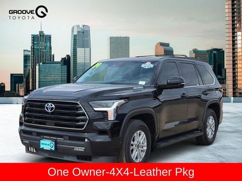 Used 2024 Toyota Sequoia SR5 w/ SR5 Premium Package AWD/4WD image 1