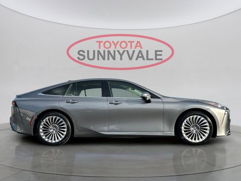 Certified 2023 Toyota Mirai XLE image 9