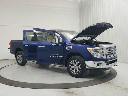 Used 2017 Nissan Titan SL w/ Texas Titan Edition AWD/4WD image 9