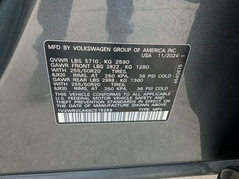 Used 2025 Volkswagen Atlas SE FWD image 3