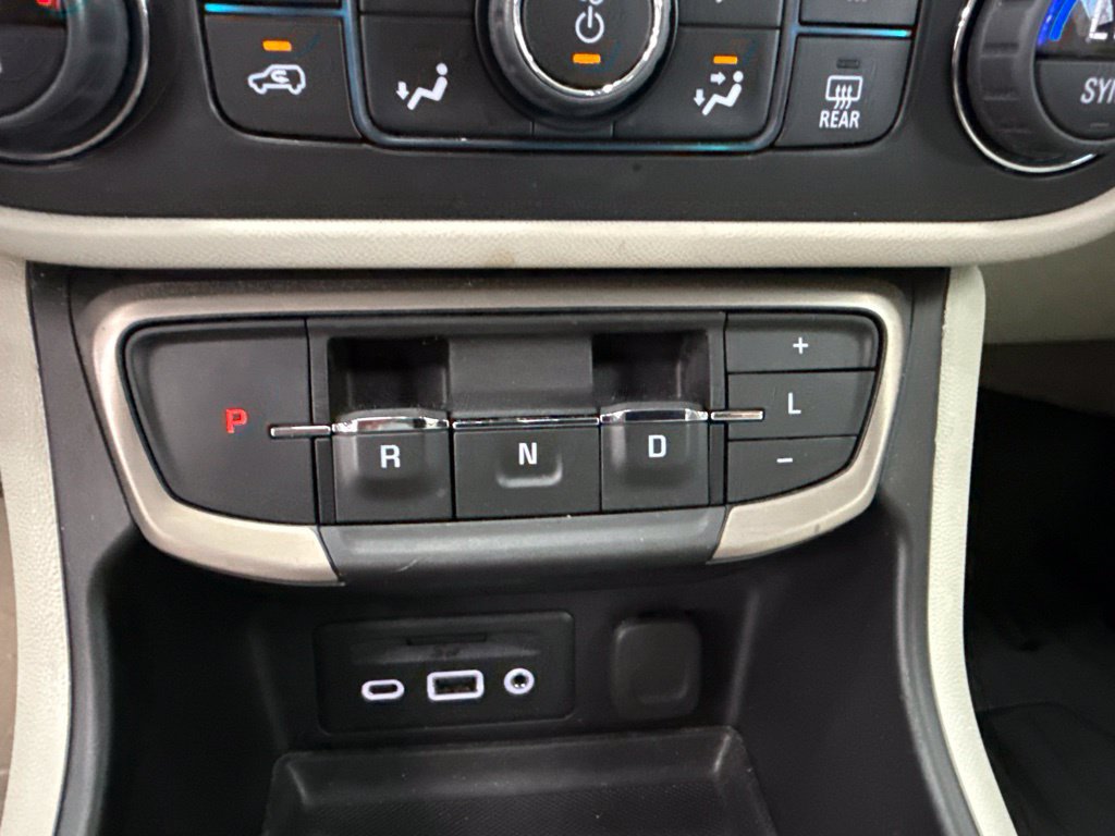 Used 2023 GMC Terrain Denali w/ LPO, Floor Liner Package AWD/4WD image 35