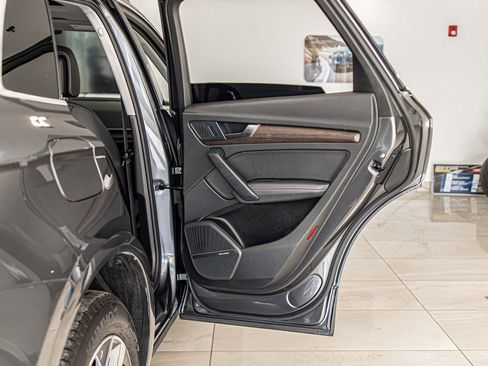 Used 2023 Audi Q5 2.0T Premium Plus image 43