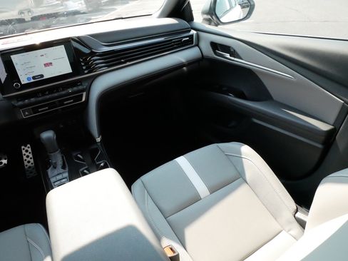Certified 2025 Toyota Camry SE AWD/4WD image 11