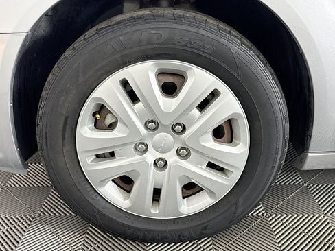Used 2018 Dodge Grand Caravan SE w/ UConnect Hands-Free Group FWD image 63