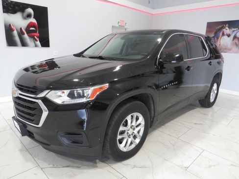 Used 2019 Chevrolet Traverse LS FWD image 8
