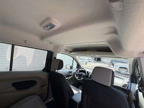 Used 2022 Ford Transit Connect XLT FWD image 38