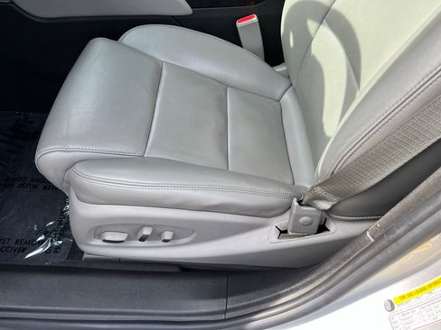 Used 2016 Cadillac XTS Luxury w/ Driver Awareness Package image 12