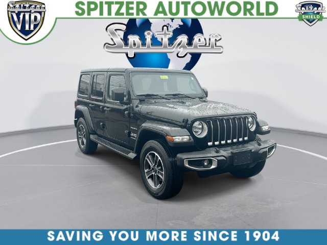 Used 2023 Jeep Wrangler Unlimited Sahara w/ Cold Weather Group AWD/4WD image 3