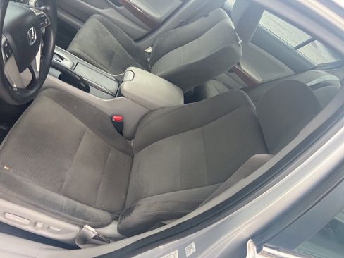 Used 2011 Honda Accord EX image 12