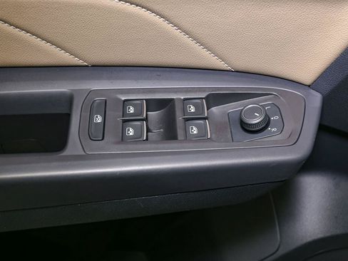 Certified 2022 Volkswagen Atlas Cross Sport SE AWD/4WD image 40