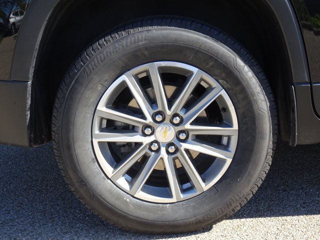 Used 2023 Chevrolet Traverse LT FWD image 29