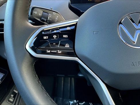New 2025 Volkswagen ID.4 Pro S image 9