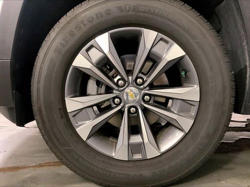 Used 2026 Chevrolet Equinox LT FWD image 11