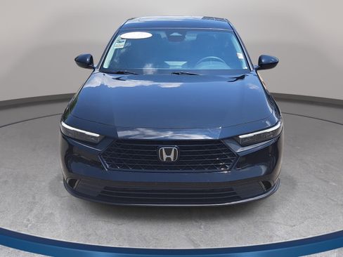 Used 2024 Honda Accord EX image 2