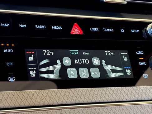 New 2026 Genesis GV80 2.5T Advanced image 8