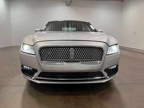 Used 2019 Lincoln Continental Premiere image 41