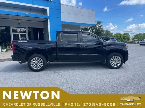 Used 2023 Chevrolet Silverado 1500 Custom AWD/4WD image 16
