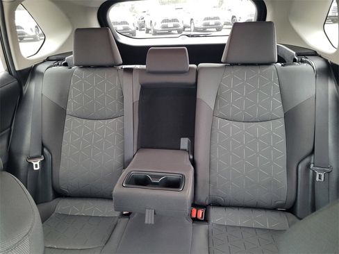 Used 2020 Toyota RAV4 XLE image 10