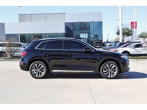 Used 2021 Audi Q5 2.0T Premium w/ Convenience Package image 7