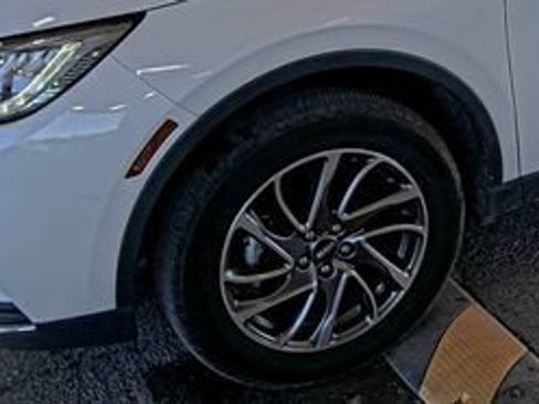 Used 2022 Lincoln Corsair AWD w/ Equipment Group 101A image 7