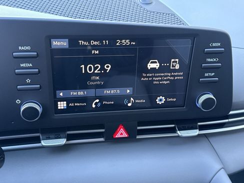 New 2026 Hyundai Elantra SE image 18