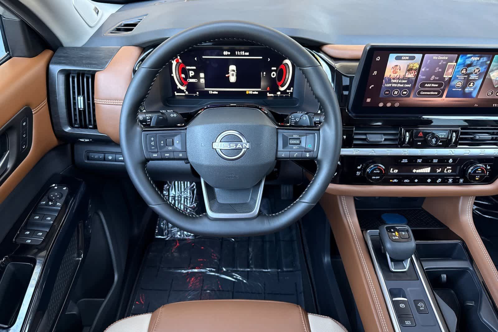 New 2026 Nissan Pathfinder Platinum AWD/4WD image 14