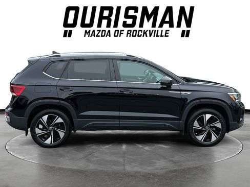 Used 2024 Volkswagen Taos SE AWD/4WD image 7
