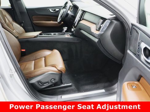 Used 2021 Volvo XC60 T5 Inscription w/ Advanced Package image 41