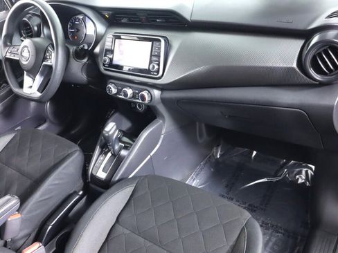Used 2020 Nissan Kicks S image 36