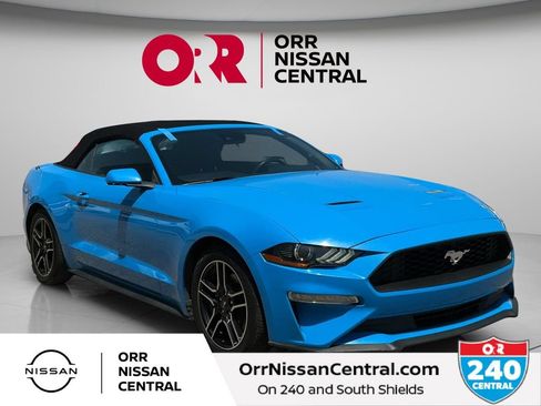 Used 2023 Ford Mustang Premium RWD image 3