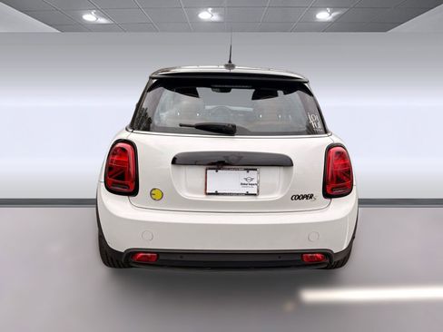 Certified 2024 MINI Cooper SE image 10