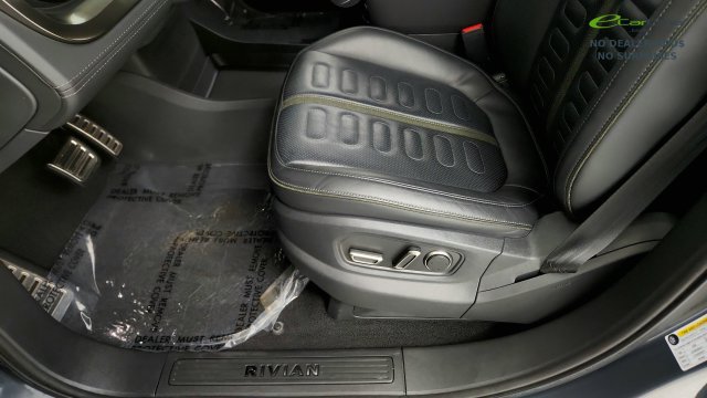Used 2023 Rivian R1T Adventure Dual AWD/4WD image 48