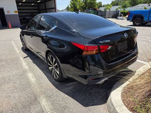 Used 2020 Nissan Altima 2.5 SR w/ Premium Package FWD image 5