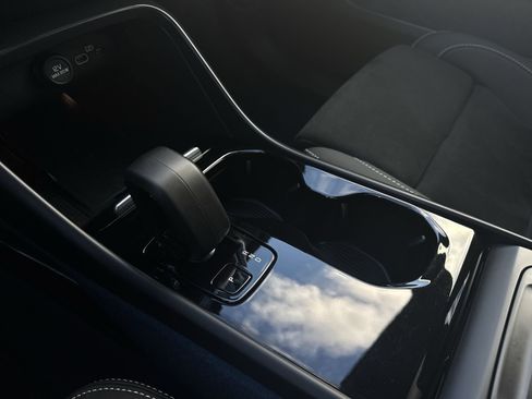 Used 2023 Volvo C40 P8 Recharge Ultimate image 16