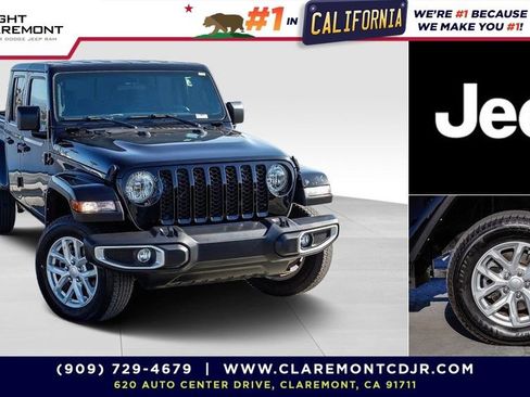 Used 2023 Jeep Gladiator Sport AWD/4WD image 1