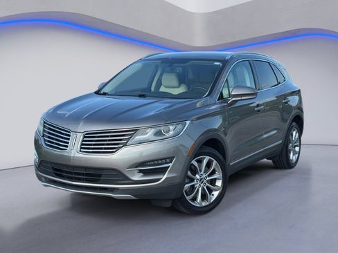 Used 2016 Lincoln MKC Select w/ Select Plus Package FWD image 2