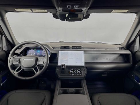 New 2026 Land Rover Defender 90 X-Dynamic SE AWD/4WD image 22