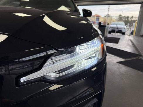 Certified 2024 Volvo S60 B5 Core image 12