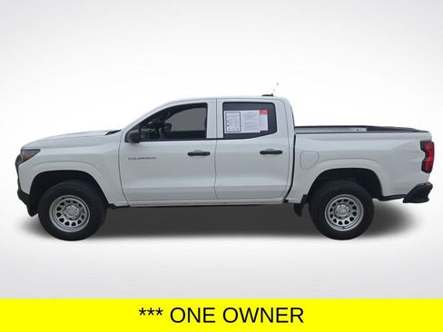 Used 2026 Chevrolet Colorado W/T RWD image 2