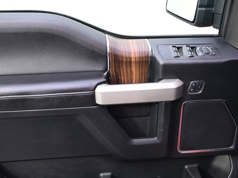 Used 2017 Ford F150 Lariat image 22