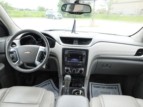Used 2015 Chevrolet Traverse LT image 18