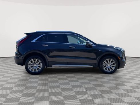 Used 2023 Cadillac XT4 Premium Luxury w/ Technology Package AWD/4WD image 9