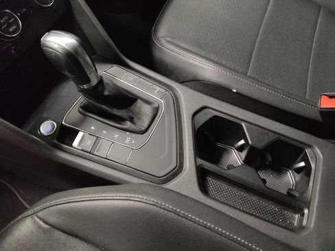 Used 2019 Volkswagen Tiguan SEL FWD image 26