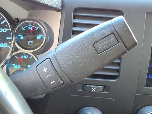 Used 2010 Chevrolet Silverado 1500 LT AWD/4WD image 19